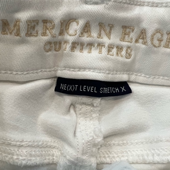 American Eagle shorts size 00, white. - Picture 3 of 3